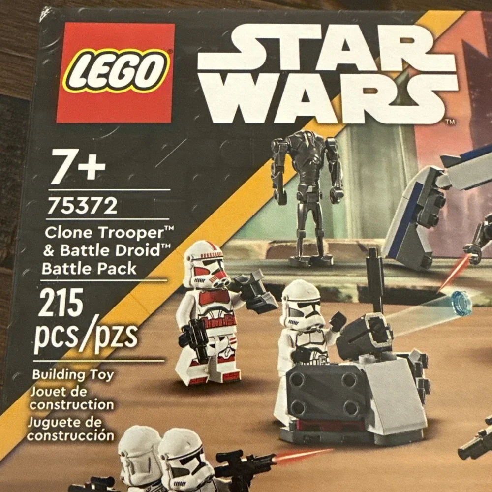 LEGO STAR WARS: Clone Trooper & Battle Droid Battle Pack 75372 New 9 Minions